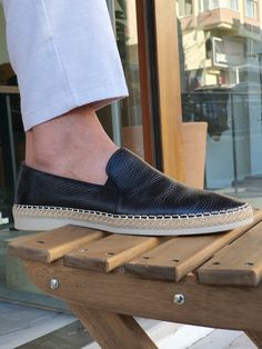 Espadrilles Men, Flats Shoes Comfortable, Gifts Box, Black Flats Shoes, Rubber Shoes, Black Loafers, Casual Loafers, Comfortable Flats, Shoe Gifts