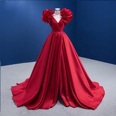 Elegant Silk Dresses, Quinceanera Dresses Red, Black Quinceanera Dresses, Quinceanera Dresses Gold, Quinceanera Dresses Pink, Quinceanera Dresses Blue, Red Wedding Dresses, Ball Gowns Evening, Bridal Party Dresses