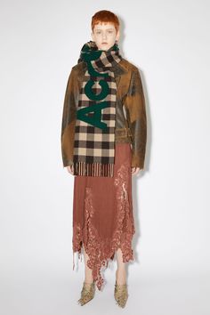 Acne Studios brown/green fringe scarf features an all-over check pattern and contrast jacquard woven fil coupé Acne Studios logo. Crafted from a rich wool blend. FN-UX-SCAR000297 Wednesday Studios Scarf, Acne Studios Scarf 2022, Ance Studio Scarf, Acne Studios Blanket, Acne Studios Headband, Designer Wool Scarves For Fall, Acne Fashion, Check Logo, Acne Studio