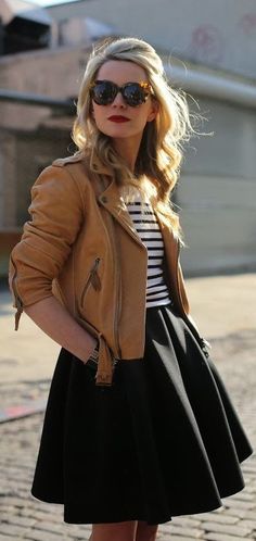 Flared skirt + Tan Moto Jacket Diy Skirts, Skirts Outfits, Wardrobe Ideas, Work Attire, Looks Style