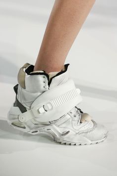 Maison Margiela Sneaker Design, Agency Website, Moda Paris, Unique Shoes, Designer Sneakers