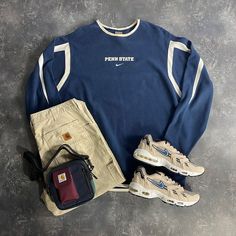 Vintage Nike fleece and vintage Carhartt trousers in an outfit Neue Outfits, Cooler Look