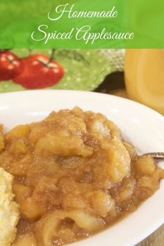 Homemade spiced applesauce in a a white bowl. My Country Table, Spiced Applesauce, How To Make Applesauce, Cinnamon Applesauce, Country Dinner, Dinner Sandwiches, Homemade Applesauce, Acidic Foods