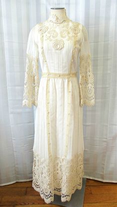 Vintage Wedding Gown Edwardian Style Dress 1960s off White - Etsy Edwardian Style Dress, Edwardian Fashion Dresses, Antique Wedding Gown, Vintage Wedding Gown, Battenburg Lace, Edwardian Style, Gibson Girl, Wedding Gowns Vintage, Floral Crochet