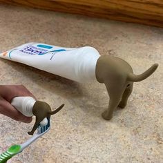 Pooping Dog Butt Toothpaste Topper, Funny Toothpaste Dispenser Cap Self Closing Toothpaste Caps Toothpaste Squeezer Toothpaste Covers Bathroom Accessories 2023 - US $4.99 Pooping Dog, Dog Toothpaste, Funny Gadgets, Gag Gifts Christmas, Toothpaste Squeezer, Prank Toys, Funny Gifts For Men, Kids Laughing, Toothpaste Dispenser