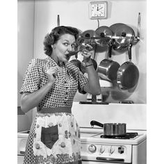 1950s Housewife Cooking Tasting Sauce With Spoon By Stove Funny Facial Expression Looking At Camera Print By Vintage Image 1 Funny Facial Expressions, 50s Housewife, 1950s Housewife, Vintage Housewife, Happy Housewife, Retro Housewife, Memes Sarcastic, Retro Humor, Photo Vintage