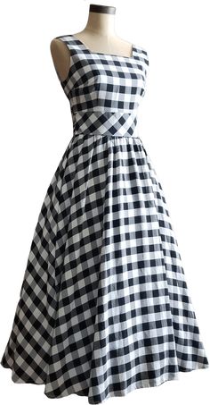 Sleeveless Plaid Retro Dress, Fitted Plaid Sundress For Picnic, Sleeveless Gingham Dress With Tie Back, Plaid Summer Dress With Tie Straps, Summer Plaid Dress With Tie Straps, Lined Plaid Dress For Summer, Lined Plaid Summer Dress, Summer Plaid Lined Dress, Sleeveless Gingham Plaid Fitted Dress