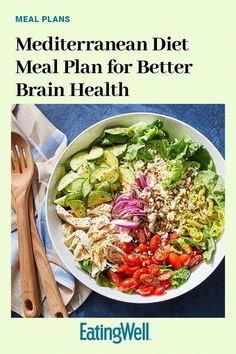 Enjoy a week of delicious meals aimed at reducing the risk of age-related cognitive decline in this 7-day brain health meal plan. Eddie Abbew Meal Plan, Health Meal Plan, Cognitive Decline, Vegan Lentil Soup, Inflammatory Recipes, Mediterranean Diet Meal Plan, Mind Diet, Chicken Breakfast