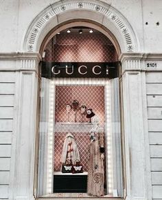 GUCCI Interesting Backgrounds, Cozy Sitting Area, Fashion Wallpaper, Picture Collage Wall