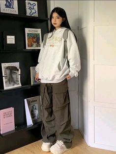 Acubi Hoodie, Comfy Trendy Outfits, Simple Style Outfits, Nashville Outfits, Winter Fashion Outfits Casual, Streetwear Fashion Women, Asian Outfits