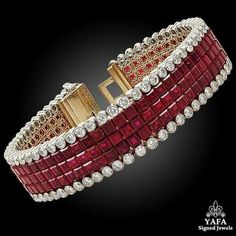 Camelia Chanel, Van Cleef Arpels Diamond, Van Cleef And Arpels Jewelry, Diamond Bracelet Design, Ruby Bracelet, Bridal Diamond Jewellery, Fantasy Closet, Bangles Jewelry Designs, Diamond Jewelry Designs