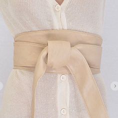 Tie Belt Thick Pu Leather That Cinches Your Waste Size: Onesize Color: Beige Material: Pu Condition: New Chain Corset, Thick Vegan, Navy Velvet Dress, Buckle Bag, Statement Belt, Womens Leather Belt, Vintage Leather Belts, Sequin Bag, Animal Print Scarf