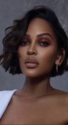 Natural Hair Bob Cut, Butterfly Bob, Natural Hair Bob, Trendy Bob Hairstyles, Meagan Good, Short Sassy Hair, Pelo Afro, Sassy Hair, Penteado Cabelo Curto