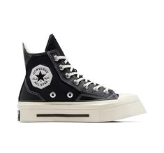 The premium Chuck 70 gets an unexpected update with an angular take on iconic Chuck Taylor DNA. Converse Chuck 70 De Luxe Squared Canvas In Black, Size 6 (M) / 8 (W) Square Shoes, Converse High Top, Converse Shop, All Stars Converse, Converse Chuck 70, Square Canvas, Chuck 70, Unisex Shoes, Converse High