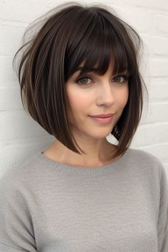 28+ Medium Hairstyles Ideas for Women 23 Graduated Bob With Bangs, Caramel Hair Color Ideas, Corte Chanel, Caramel Hair Color, Graduation Hair, Grey Bob, Hairstyles 2024, Caramel Hair