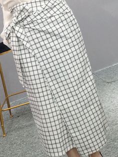 Olivia Mark - Simeng High-Waisted Grid Pattern Half Skirt Long Floral Dress Long Floral Dress, Floral Dresses Long, Half Skirt, Skirt Long, White Floral Dress, Grid Pattern, Types Of Skirts, Collar Dress, Olivia Mark