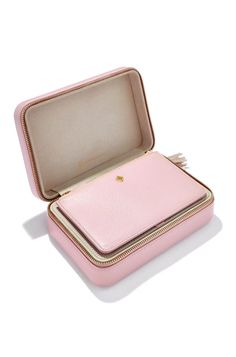 Keep your jewelry secure and stylish with Kendra Scott’s medium zip jewelry case in a luxurious blush color. Perfect for your next adventure or everyday use, this case will keep your accessories organized and protected! Dark Brown Leather Boots, Discover Card, Cross Earrings, Brown Leather Boots, Accessory Organization, Blush Color, Dark Brown Leather, Jewelry Case, Women Clothing Boutique