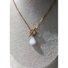 Elevate Your Style With This Stunning Moonstone Pendant Necklace ~Large 13x16mm Rainbow Moonstone ~18k Gold Box Chain & Toggle Clasp ~Measures 18.5" Total ~18k Stainless Steel ~Waterproof, Non-Tarnish, Hypoallergenic This Moonstone Pendant Necklace Is Not Only Beautiful But Also A Meaningful Piece That Brings A Touch Of Celestial Magic To Your Everyday Look. Embrace The Energy Of The Moon. Moonstone Is A Gemstone That Carries Deep Meaning And Holds Powerful Energy As It Is Associated With The Mo Elegant Moonstone Clavicle Chain Jewelry, Elegant Gold Plated Round Toggle Necklace, Elegant Gold Plated Toggle Necklace, Elegant Gold Toggle Necklace With Gemstone, Elegant Round Toggle Necklace With Clavicle Chain, White Jewelry With Toggle Clasp, Elegant Toggle Necklace With Clavicle Chain, Elegant Gemstone Toggle Necklace Gift, White Round Necklace With Toggle Clasp