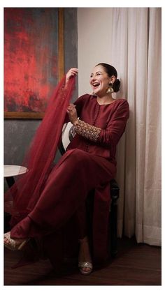 Hania Amir Mere Humsafar, Hania Amir Dresses, Eastern Dresses, Dress Designing, Pakistani Fashion Casual, Pakistani Fashion Party Wear