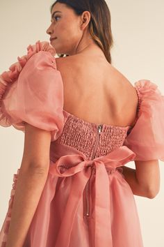 Adorable, square neck ruffle detail dress featuring puff sleeves! Mini Formal Dress, Mini Babydoll Dress, Mini Dress Formal, Mauve Dress, Dress Inspo, Exposed Zipper, Neck Ruffle, Fit Check, 18th Birthday