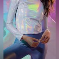 Noli Holographic Long Sleeve Activewear Top. Pairs Well With Mystique Costura Leggings As Pictured. See Closet. Fitted Iridescent Tops, Holographic Crop Top, Long Sleeve Activewear, Active Wear Tops, Active Wear, Crop Top, Womens Tops, Leggings, Crop Tops