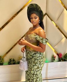 Gown Dress For Women, Lace Gown Dress, Aso Ebi Dresses, Aso Ebi Lace, Aso Ebi Lace Styles, African Wedding Dress, African Lace Dresses, Dress African, Lace Styles