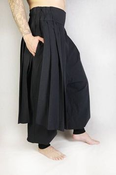 Harem Pants Pattern, Hakama Pants, Concept Clothing, Pants Pattern, Long Pants, Black Cotton, Harem Pants, Gender Neutral, Cool Outfits