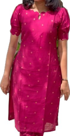 Tops Designs Kurti, Chudidar Back Neck Designs Latest Cotton, Chudidar Set Designs, Kurta Top Stitching Ideas, Chudidar Patterns For Women, New Dress Neck Designs, Back Frock Designs, Kurta Designs For Stitching, Chudidar Tops Design