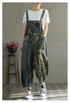 Estilo Hippie, Clothing Designs, Swaggy Outfits, Denim Overalls, Mode Vintage