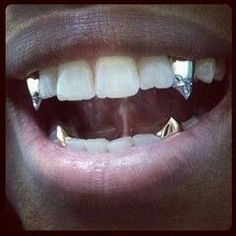 Fangs Grillz Women, Vampire Grillz, Gold Fangs, Silver Fang, Fang Grillz, Teeth Aesthetic, Dental Jewelry, Grillz Teeth, Custom Grillz