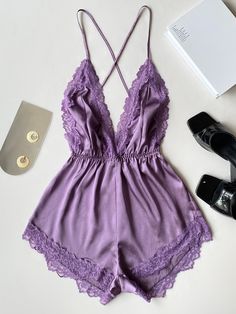 Lila Púrpura Sexy Collar sin mangas Satén Liso  Embellished No-Elástico Todo Sleepwear Aesthetic, Night Ware, Aesthetic Boutique, Satin Outfit, Cami Romper, Purple Collar, Shein Outfits, Cute Lingerie, Satin Cami