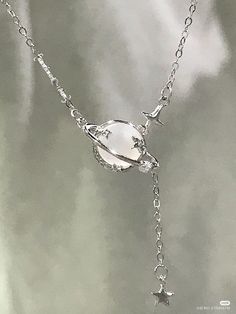 Necklesses Aesthetic, Accessories Aesthetic Necklace, Silver Necklaces Aesthetic, Colares Aesthetic, Moon Jewelry Silver, Edgy Necklace, Aesthetic Necklace, Edgy Jewelry