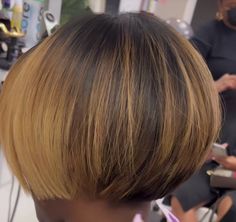 Super Short Bob, Fierce Hairstyles, Pixie Bobs, Natural Bob, Shaved Bob, Tiffany Color, Hype Hair