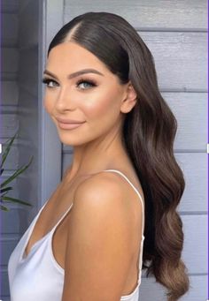 Summer Wedding Hairstyles, Bridal Hair Down, Rambut Brunette, Classic Wedding Hair, Bridesmaid Hair Makeup, Ball Hairstyles, בר מצווה, Bridal Makeup Looks, Wedding Hair Inspiration