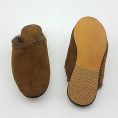 ♥♥ We ship Worldwide, please don't hesitate to contact us for a quote ♥♥ Dark Clay SlippersFur Camel Leather, Moroccan Slippers,handmade traditional Moroccan Slippers slide reimagined in recycled denim with a cozy shearling lining. Our repurposed denim is sourced locally in inland Morocco to reduce landfill waste. ♥We hope our Moroccan Slippers bring happiness and beauty into your hearts♥ This shoe has a thin leather lining, and we recommend occasional resoling or lining if planning to wear outs Womens Clogs And Mules, Moroccan Slippers, Landfill Waste, Repurposed Denim, Clogs And Mules, Leather Pillow, Slippers Cozy, Leather Cushion, Couch Throw Pillows