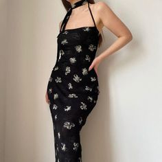 Product information:Material:PolyesterStyle: Fairy/Fairycore/Soft girl/Cottagecore/Sweet/ElegantFeatures:PrintColour:blackDescription: ï»?span data-mce-fragment="1">This long dress has a skinny y2k scarf. features a bodycon silhouette. it has... Y2k Scarf, Strech Dresses, Maxi Party Dress, Printed Halter Dress