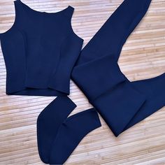 This Listing Is For A Women’s 3 Piece Wetsuit In Black Neoprene. Professional Flat Lock Seams. Photos Show All Measurements Flat Before Stretch. S/M Women’s Sizing Top- Bust 32” Neck To Waist 13-14” Bottom- Inseam 23-24” Rise 13” Hips 32-33” No Labels, Tags, Sizing. Measurements Provided Appear To Fit A Women’s Small/Medium According To This Seamstress. No Signs Of Wear Or Tear Evident To Me. Chic Fitted Sleeveless Sets, Fitted Sleeveless Set For Night Out, Black Stretch Sleeveless Set, Black Stretch Evening Sets, Black Stretch Evening Set, Professional Flats, Wet Suit, Wear Or Tear, 3 Piece