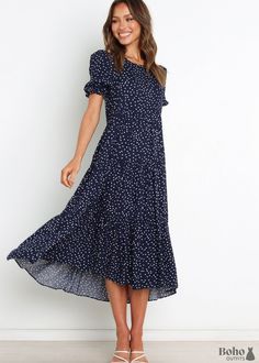 Are you looking for an amazing boho midi dress that will make you feel free and beautiful? Look no further than our navy blue boho midi dress! Made from lightweight and soft fabric, this dress is perfect for a day spent relaxing at the beach or strolling through town. The loose fit allows you to move freely, while the pretty print adds a touch of bohemian style. You'll love wearing this comfortable and flattering dress all summer long! Size Guide Size Guide Small Medium Large US 4 6 8 UK 6 8 10 Navy Blue Boho Dress, Blue Bohemian Dress, Blue Boho Dress, Bohemian Style Clothing, Boho Midi Dress, Midi Short Sleeve Dress, Flattering Dresses, Outfits Winter, Necklines For Dresses