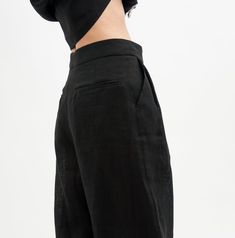 Inspire them all in the Black wide leg linen pants women. These tall Black wide leg linen pants women feature a high waisted construction with zipper closure, two side front pockets and a two backside pockets. Perfect for work and daily life. High rise with a Black wide leg linen pants women, you'll be at your highest comfort level without compromising style. Wear these high waisted pants women with a flowy crop, a casual top or our Linen blouse - https://www.etsy.com/listing/772582910. These hi High Waist Black Linen Pants, Wide Leg Linen Culottes For Work, Fitted Linen Wide Leg Bottoms, Straight Linen Culottes With Pockets, High Waist Black Linen Wide Leg Pants, High Waist Fitted Wide Leg Linen Pants, High-waist Black Linen Wide Leg Pants, Black Linen Wide Leg Pants For Summer, Fitted High Waist Linen Wide Leg Pants