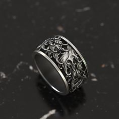 Japanes Traditional Pattern Ring, Japanese Wave Ring, Japan Wave Ring, Japanese Wedding Band Ring, Mesmerizing Japanese Wave Ring for him 🎀Experience the fusion of nature and craftsmanship with our Wave Ring. Inspired by the perpetual movement of the tides, this Silver Engraved Ring features a timeless Geometric Style reminiscent of ocean waves. Ideal for men who embody the steadfast yet ever-changing nature of the sea, this Vintage Ring transcends mere adornment; it's a profound symbol. Whethe Japanese Wedding Ring, Japanese Rings, Ocean Ring Men, Japanese Ring Men, Wave Ring Silver, Japanese Wedding, Japanese Waves, Wave Ring, Pattern Ring