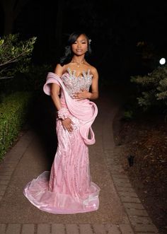 Pink Diamond Prom Dress, Prom Dress Ideas Pink, Prom Dress Inspiration Black Woman, Cute Prom Dresses Black Women, Light Pink Prom Dress Black Women, Prom Dresses Black Women Pink, Met Gala Prom Dresses, Met Gala Dresses Prom, Traditional Prom Dresses