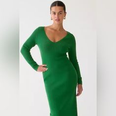 Nwt J. Crew Long-Sleeve V-Neck Ribbed Sweater Dress In Jungle Green Xs Meet Your New Favorite Style For In-Between Seasons. This Form-Fitting Yet At The Same Time Perfectly Stretchy Body Con Dress Features A Luxe, Ribbed Texture, Long Sleeves And A V-Neck To Show Off Your Favorite Jewelry. 72% Viscose/28% Polyester. Dry Clean. Imported. Popular Style. Dress Sold Out Quickly Online. Size Xs, But Generous. Fits Like A Small In My Opinion. Fitted Silhouette. Falls Above Ankle, 47 1/2" From High Poi Winter Stretch V-neck Dress, Green V-neck Dress For Fall, Winter Bodycon V-neck Dress, Stretch V-neck Winter Dress, Chic Green V-neck Sweater Dress, Winter V-neck Stretch Dress, Winter V-neck Bodycon Dress, Bodycon V-neck Sweater Dress For Winter, Green Long Sleeve V-neck Dress For Fall