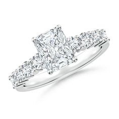 a princess cut diamond ring with three side stones on the shan shan shan shan shan shan shan