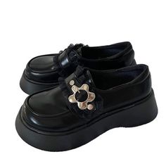 Material: Vegan LeatherRun small. please review the sizing information Workwear Shoes, Chunky Platform Shoes, Cute Grunge, Dark Academia Clothing, Aesthetic Dark Academia, Black Shoe, Cottagecore Fashion, Platform Mary Janes