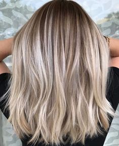 Hairstyles Ponytail, Shoulder Length Hair Cuts, Haircut And Color, Penteado Cabelo Curto, Girl Short Hair, Medium Hair Cuts, Shoulder Length Hair, Medium Length Hair Cuts