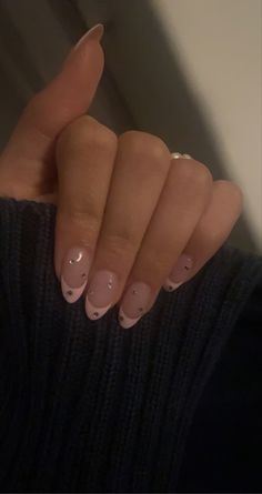 January Nails Almond Short, Classy Round Nails Ideas, No Tip Nail Ideas, Couqutte Nails, Stockholm Style Nails, Nails Pink Tips, Ideas Para Uñas, Straight Nails, Nails Ideas Almond