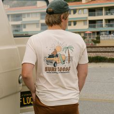 Classic surf t-shirt fit. Crafted for beach parking lot enthusiasts. Super soft and cozy. Vintage inspired surf illustration. Unisex sizes. Surf Illustration, Casual Logo, Surf Tshirt, Lizards, Parking Lot, Medical Professionals, Men's Casual, Printed Shorts, Logo Print