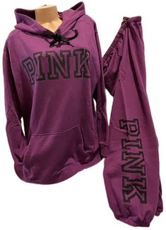 Sweats Set, Pink Outfits Victoria Secret, Cute Graphics, Victoria Secret Pink Logo, Pink Clothing, Hoodie Full Zip, Hoodie Pants, Dream Outfits, Pink Nation