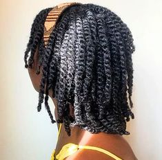 Are you a natural girlie who loves putting your hair in protective styles and can't decide what your next hairstyle should be? Look no further than two-strand #afro #hairstyles Twists Natural Hairstyles, Two Strand Twist Hairstyles, Cabello Afro Natural, Natural Hair Twists, Mini Twists, Protective Hairstyles Braids, Twist Styles, Hair Twist Styles