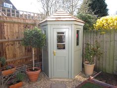 Hexagonal Shed with cedar shingle roof Corner Shed, Posh Sheds, Sheds Ideas Backyard, Bbq Shed, Corner Sheds, Backyard Seating Area, Summer Houses, Backyard Sheds